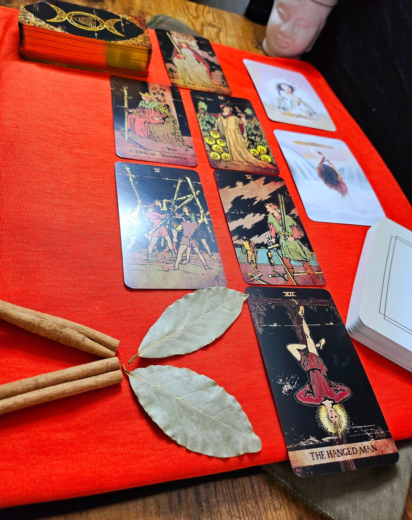 LovelyDee’s Full Clarity Spread – 6 Cards + Oracle Insight